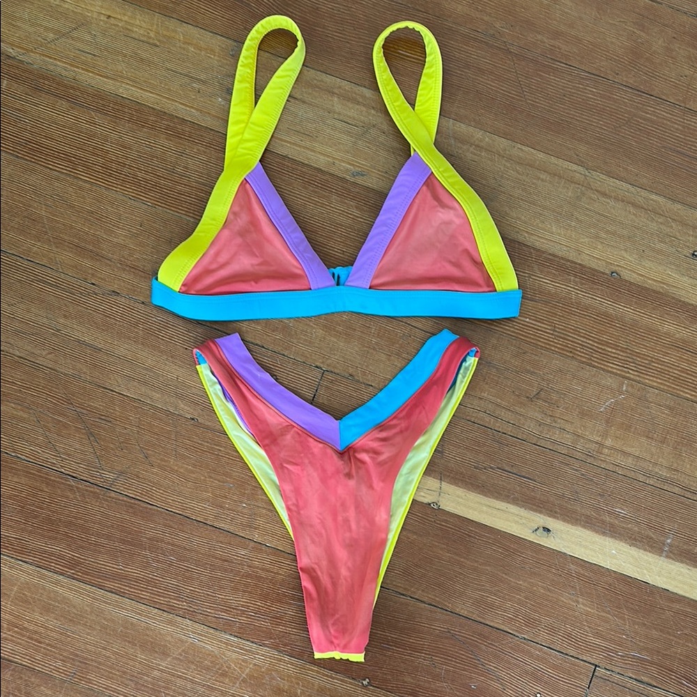 One One Color Block Bikini Set Size S